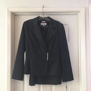 New Calvin Klien 2-piece  Suit Grey